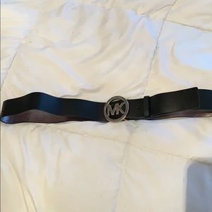 michael kors black leather belt